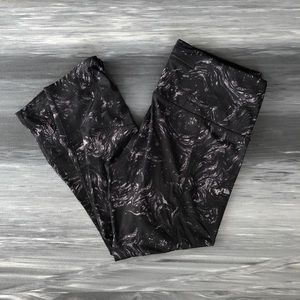 Lululemon Runday Crop *Full-On Luxtreme